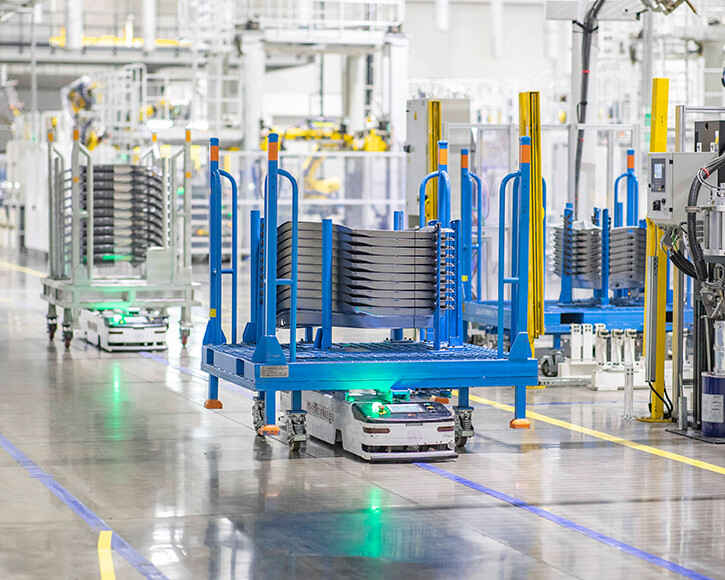 L'importance des bords de sécurité dans l'exploitation moderne des chariots élévateurs et des véhicules à guidage automatique (AGV)